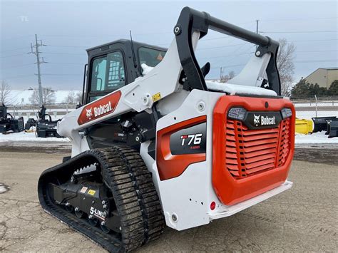 bobcat skid steer tracked|bobcat with tracks for sale.